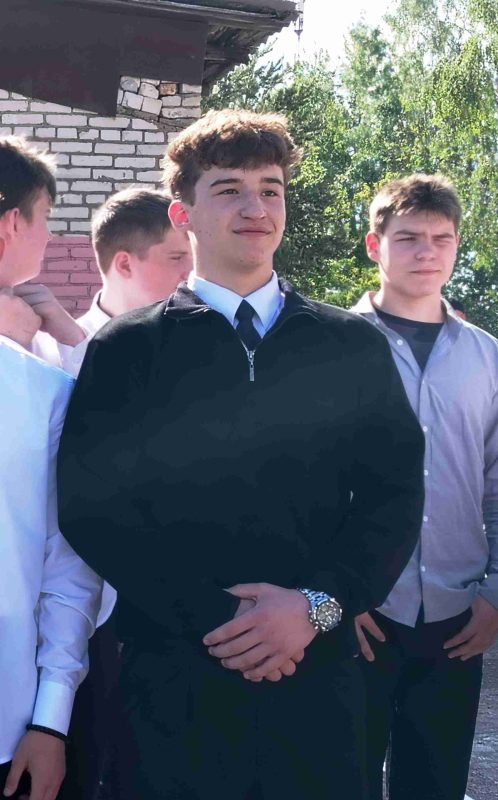 Их звездный час! Во взрослую жизнь отправились выпускники средней школы №1