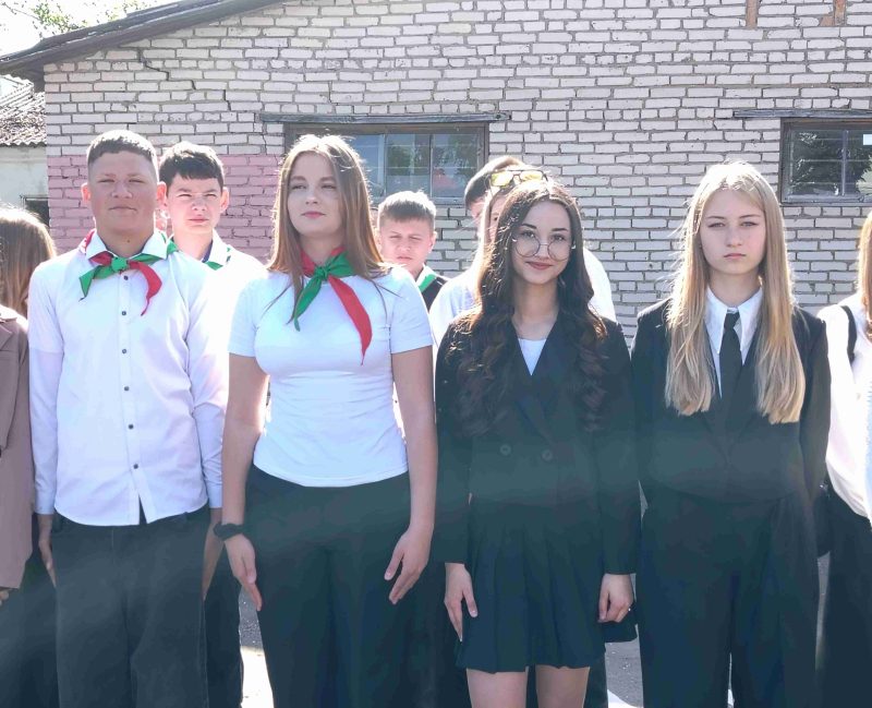 Их звездный час! Во взрослую жизнь отправились выпускники средней школы №1