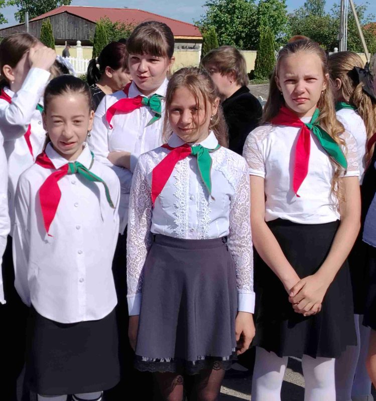 Их звездный час! Во взрослую жизнь отправились выпускники средней школы №1