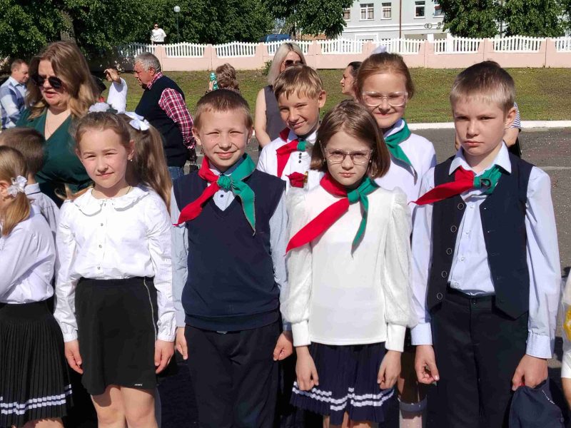 Их звездный час! Во взрослую жизнь отправились выпускники средней школы №1