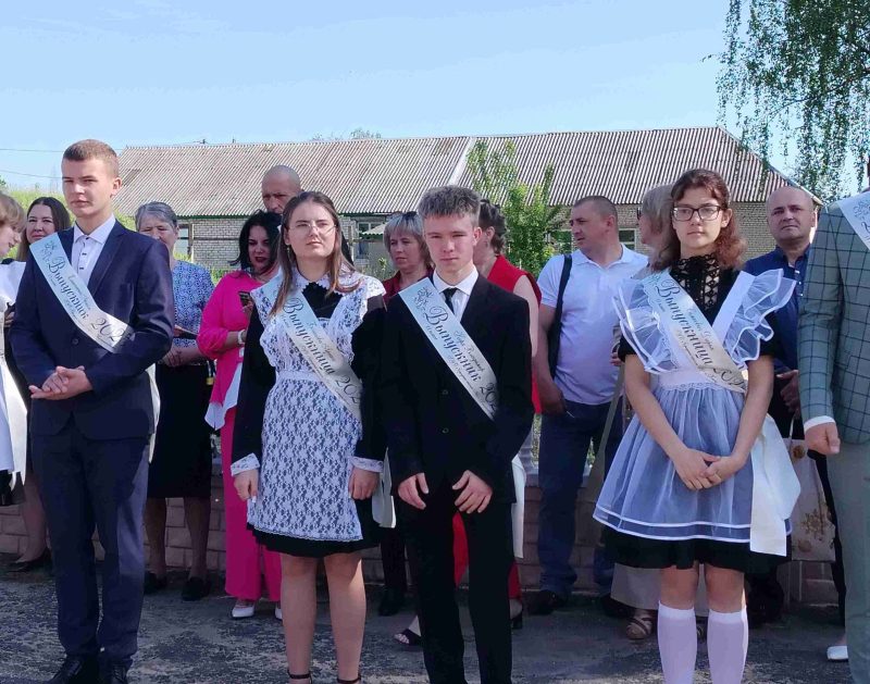 Их звездный час! Во взрослую жизнь отправились выпускники средней школы №1