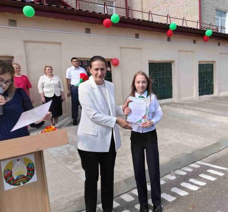 Их звездный час! Во взрослую жизнь отправились выпускники средней школы №1