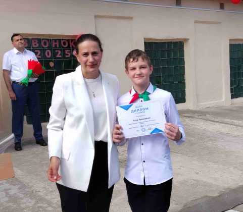 Их звездный час! Во взрослую жизнь отправились выпускники средней школы №1