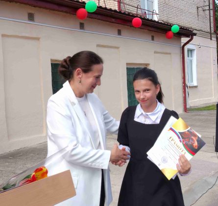 Их звездный час! Во взрослую жизнь отправились выпускники средней школы №1