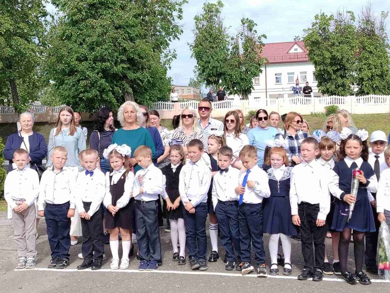 Их звездный час! Во взрослую жизнь отправились выпускники средней школы №1