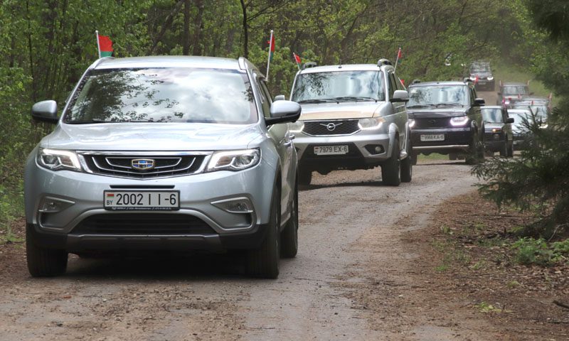 7 мая в деревне Осов открыли памятный знак в честь партизанского отряда № 45 «За Родину» 7 мая в деревне Осов открыли памятный знак в честь партизанского отряда № 45 «За Родину»