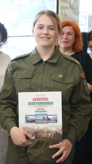 В Костюковичах открылась передвижная выставка, посвященная 80-летию Великой Победы «Беларусь непобедимая»