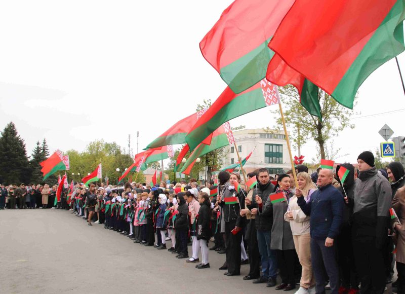 День Государственного флага, Государственного герба и Государственного гимна Республики Беларусь отмечают в Костюковичах День Государственного флага, Государственного герба и Государственного гимна Республики Беларусь отмечают в Костюковичах