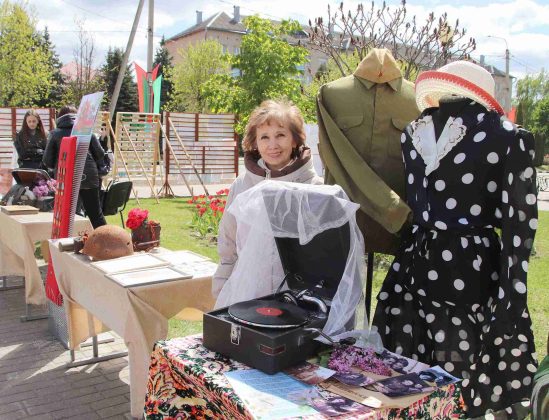 Праздничная колонна и концерт. Как в Костюковичах встретили День Победы