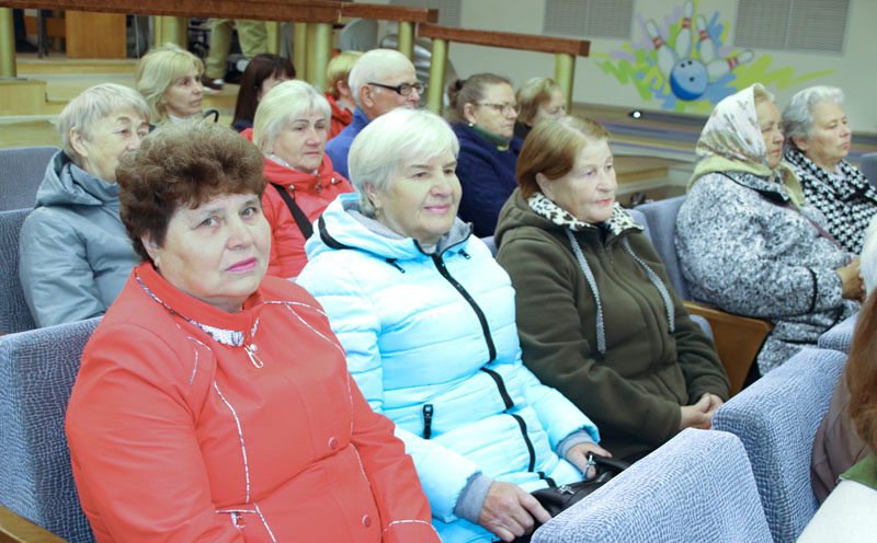 Мероприятие с участием ветеранов труда Костюковщины прошло в МКЦ «Юность» Мероприятие с участием ветеранов труда Костюковщины прошло в МКЦ «Юность»