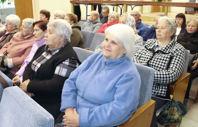 Мероприятие с участием ветеранов труда Костюковщины прошло в МКЦ «Юность» Мероприятие с участием ветеранов труда Костюковщины прошло в МКЦ «Юность»