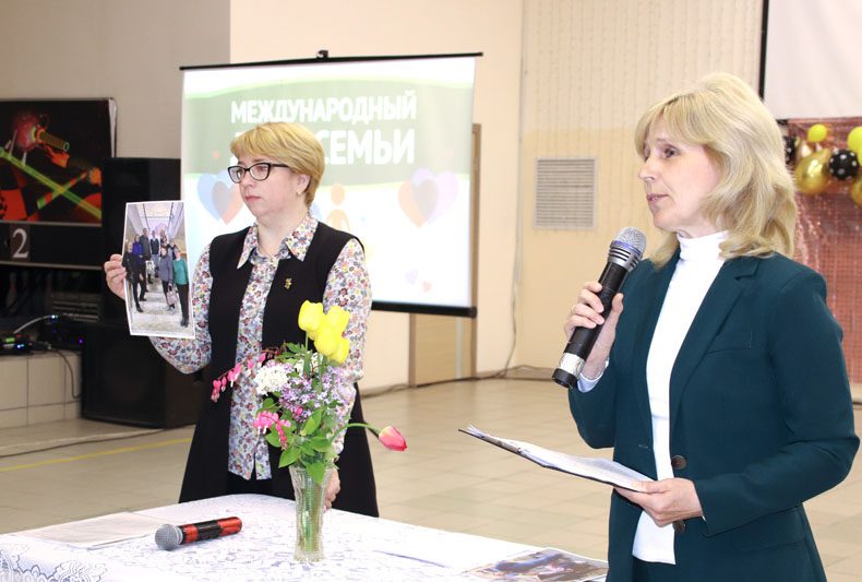 Мероприятие с участием ветеранов труда Костюковщины прошло в МКЦ «Юность» Мероприятие с участием ветеранов труда Костюковщины прошло в МКЦ «Юность»