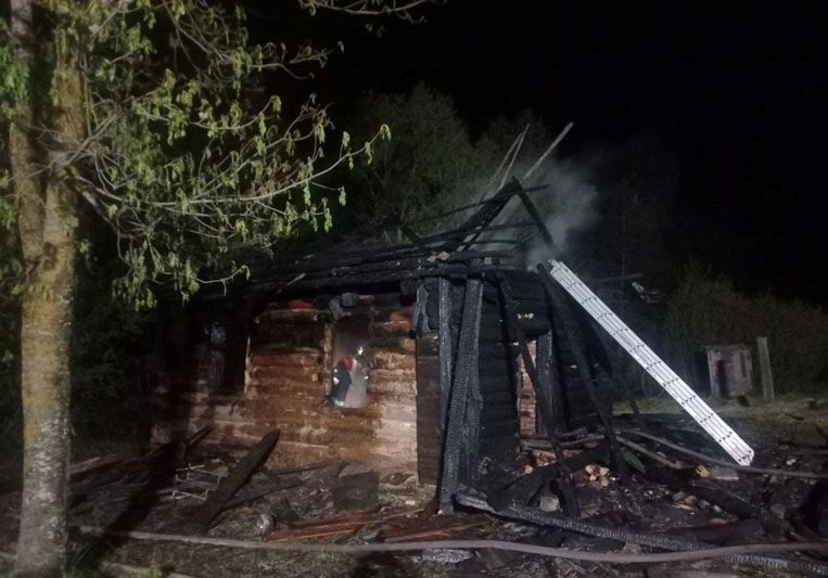 Пожар в Костюковичском районе: курение в постели едва не лишило жизни Пожар в Костюковичском районе: курение в постели едва не лишило жизни