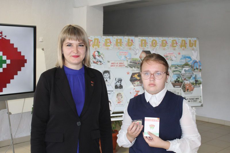 В средней школе №2 прошел торжественный прием в пионеры и члены ОО «БРСМ»