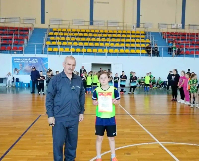 Юные костюковичские футболистки успешно выступили в зональном этапе турнира «Кожаный мяч»