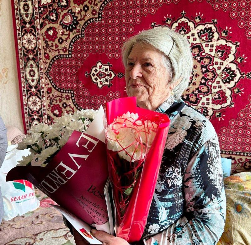 В Костюковичах в преддверии Дня Победы навестили малолетних узников фашистских концлагерей и членов их семей В Костюковичах в преддверии Дня Победы навестили малолетних узников фашистских концлагерей и членов их семей