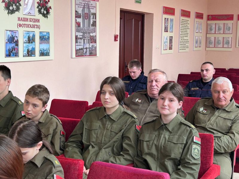 На базе РОВД прошли очередные занятия курсантов военно-патриотического клуба «Зубр»