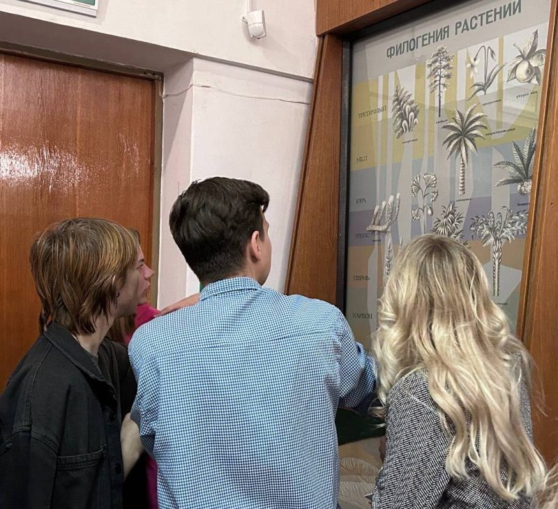 В новом формате. Встреча молодых специалистов с представителями власти прошла в Костюковичах