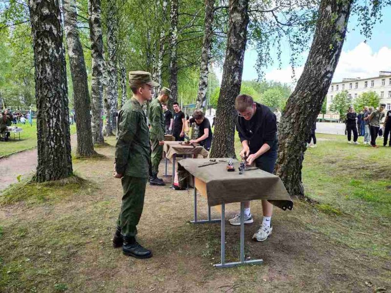 Областной этап Республиканской военно-патриотической игры «Орленок» состоялся 30 мая Областной этап Республиканской военно-патриотической игры «Орленок» состоялся 30 мая