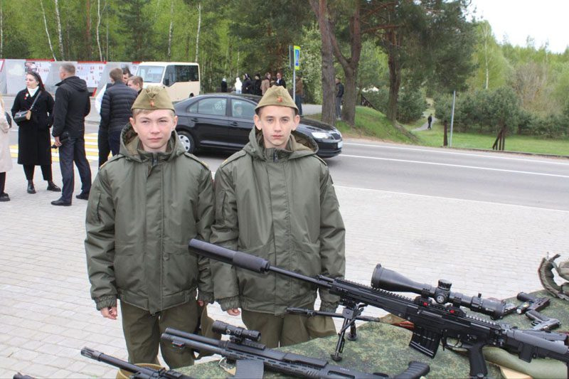 Костюковичские «зубры» приняли участие в торжественном мероприятии в деревне Гаи Костюковичские «зубры» приняли участие в торжественном мероприятии в деревне Гаи