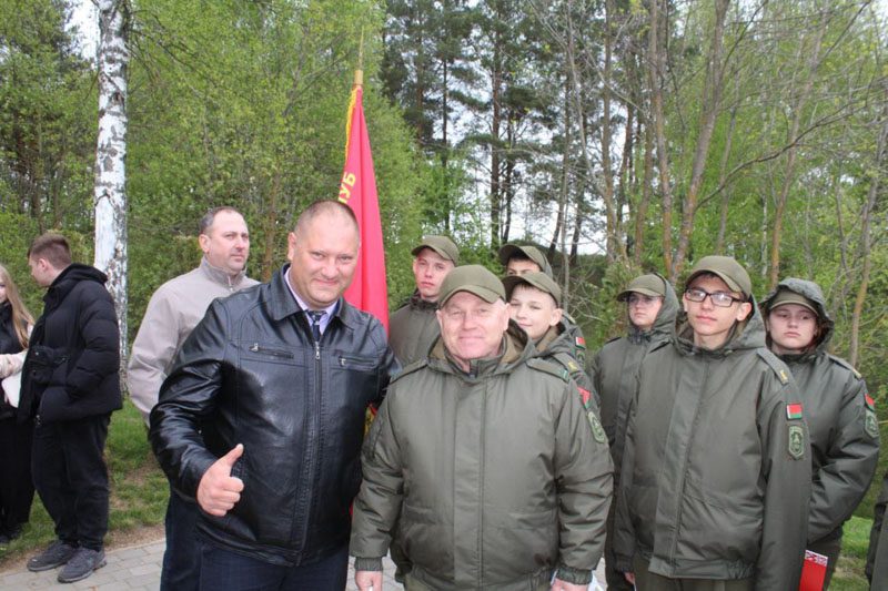 Костюковичские «зубры» приняли участие в торжественном мероприятии в деревне Гаи Костюковичские «зубры» приняли участие в торжественном мероприятии в деревне Гаи