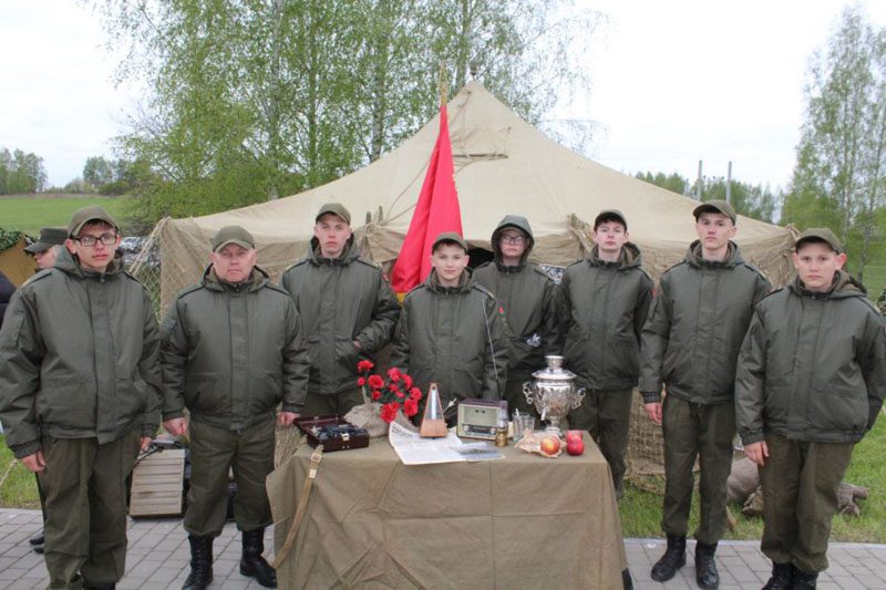 Костюковичские «зубры» приняли участие в торжественном мероприятии в деревне Гаи Костюковичские «зубры» приняли участие в торжественном мероприятии в деревне Гаи