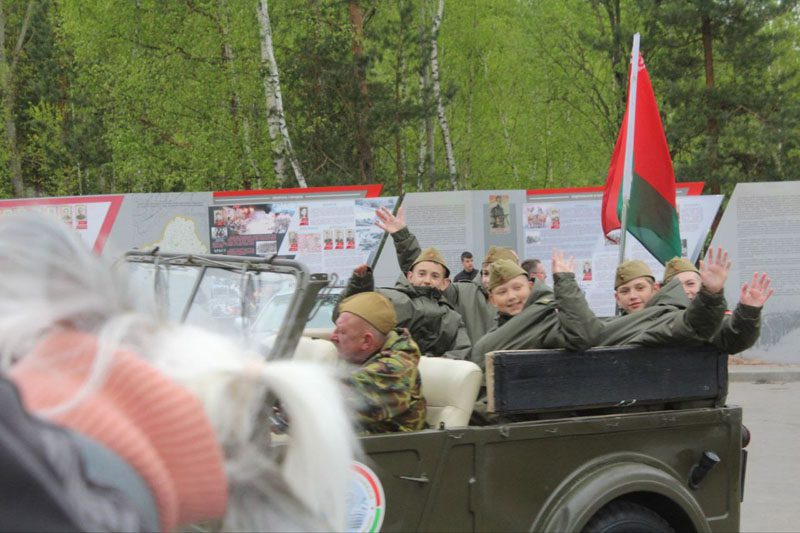 Костюковичские «зубры» приняли участие в торжественном мероприятии в деревне Гаи Костюковичские «зубры» приняли участие в торжественном мероприятии в деревне Гаи