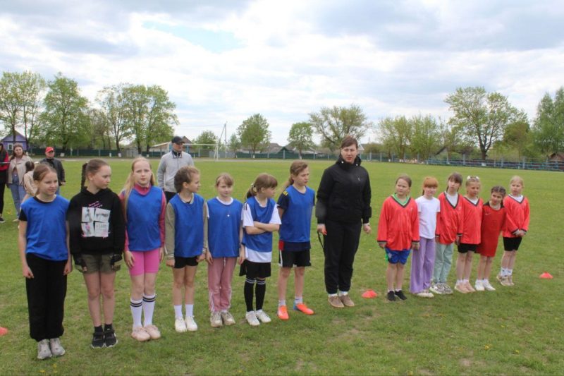 Футбольные матчи турнира "Кожаный мяч" проходят в Костюковичах Футбольные матчи турнира "Кожаный мяч" проходят в Костюковичах
