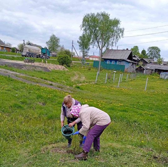 Сельчане продолжают благоустройство зоны отдыха "Липовый ручей"