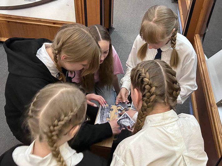 Таямніцы “Вечара ў музеі” раскрылі ў Касцюковічах Таямніцы “Вечара ў музеі” раскрылі ў Касцюковічах