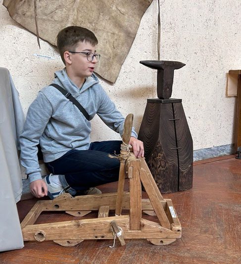 Таямніцы “Вечара ў музеі” раскрылі ў Касцюковічах Таямніцы “Вечара ў музеі” раскрылі ў Касцюковічах