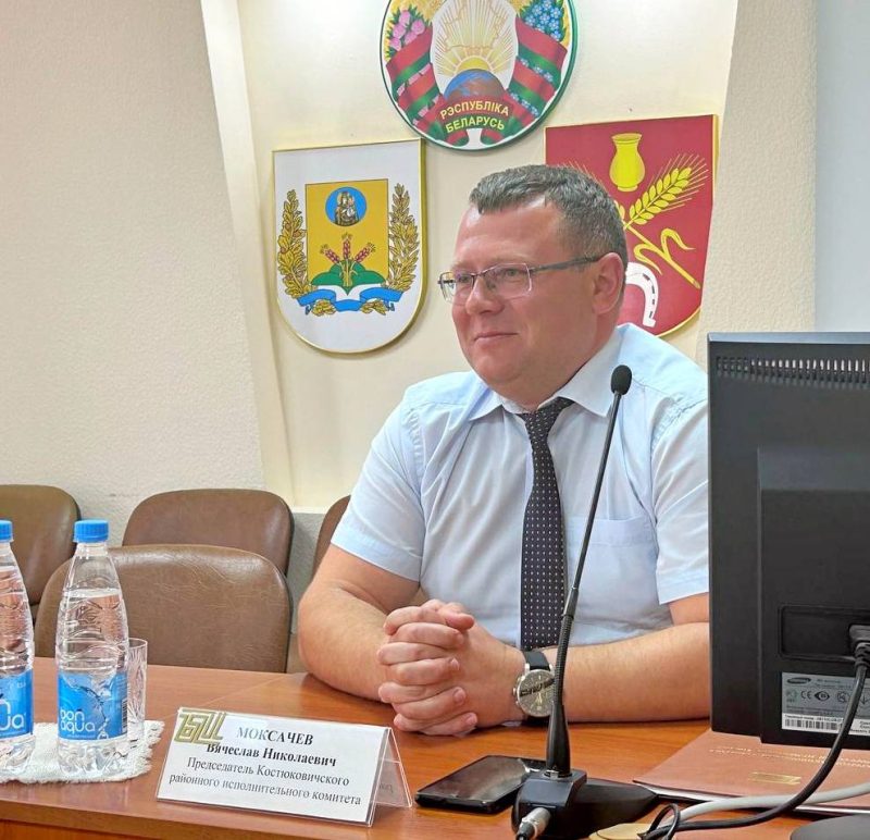 Сергей Наливайко провел в Костюковичах прием граждан и встречу с коллективом БЦЗ