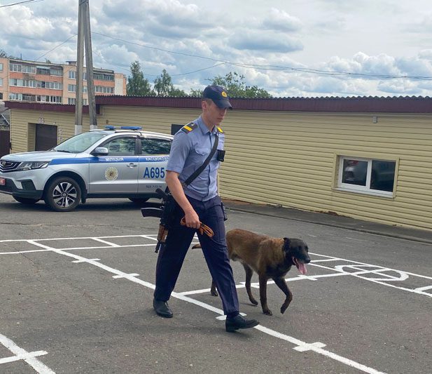 Воспитанники оздоровительного лагеря стали гостями подразделения Департамента охраны