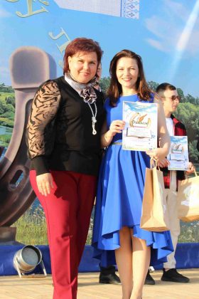 ФОТОФАКТ: Масштабно и ярко прошел в Костюковичах фестиваль "Письменков луг"