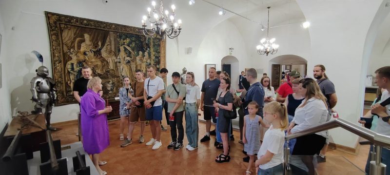 Сотрудники Костюковичского РОВД вместе со своими семьями совершили поездку в Гродненскую и Минскую области Сотрудники Костюковичского РОВД вместе со своими семьями совершили поездку в Гродненскую и Минскую области