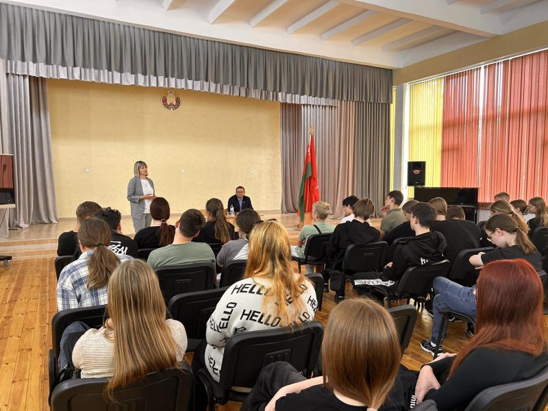 Адвокат принял участие в диалоговой площадке «Молодежь. Права, обязанности и государственная поддержка»