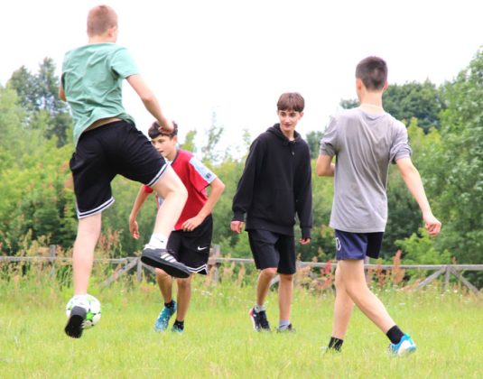 В палаточном лагере ВПК "Зубр" состоялся турнир по мини-футболу