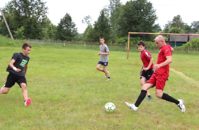 В палаточном лагере ВПК "Зубр" состоялся турнир по мини-футболу