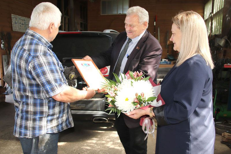 Настоящий хозяин: Владимира Куцаева поздравили с юбилеем
