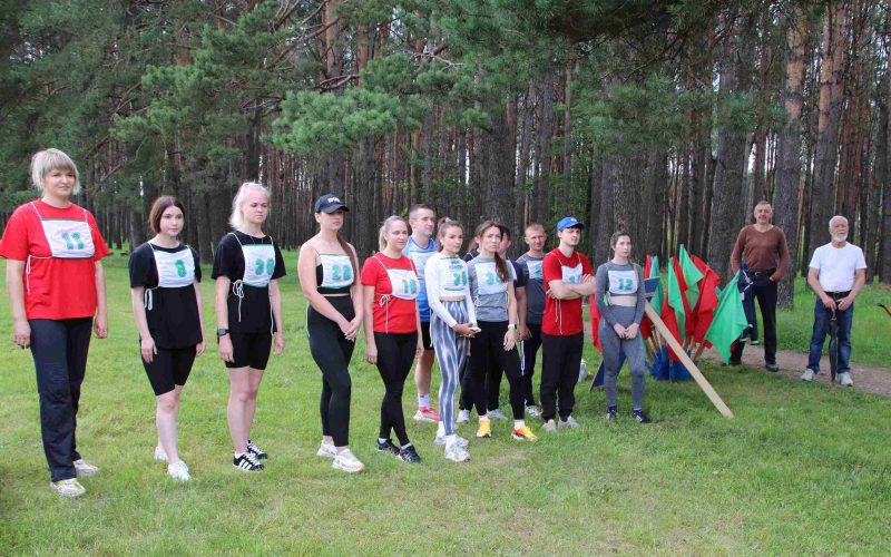 ФОТОФАКТ: Празднование Дня молодежи в Костюковичах началось с забега