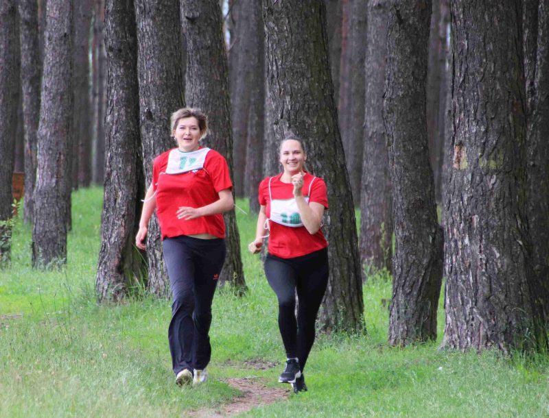 ФОТОФАКТ: Празднование Дня молодежи в Костюковичах началось с забега