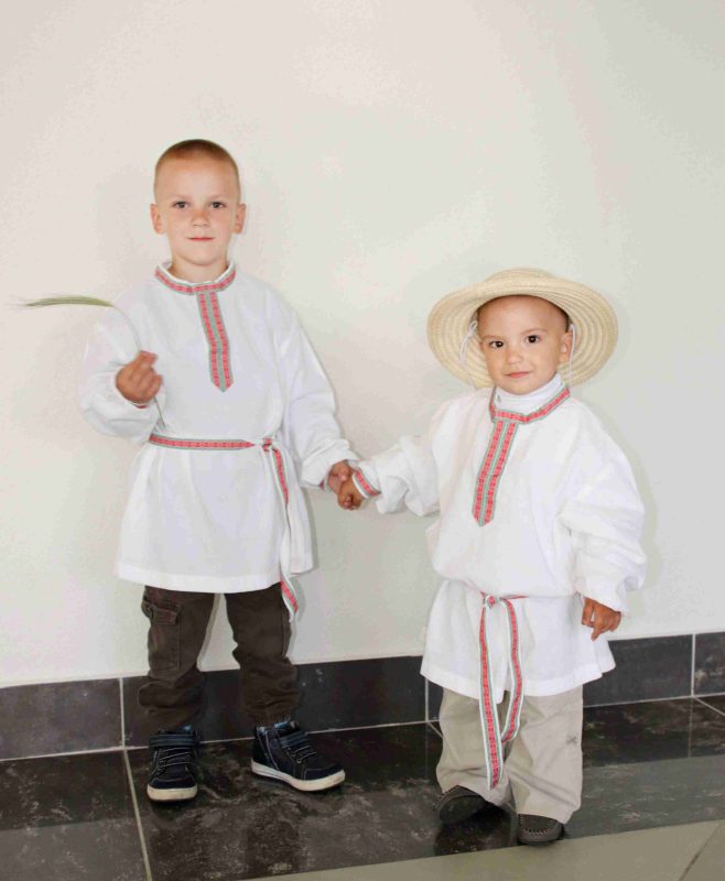 Танцы дотемна: костюковчане весело и ярко отметили праздник молодости и надежд Танцы дотемна: костюковчане весело и ярко отметили праздник молодости и надежд