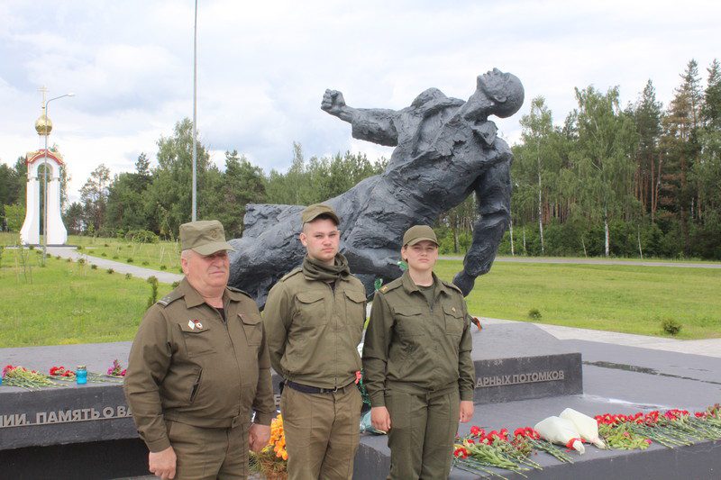 "Зубры" посетили интересную экскурсию «Помнить, чтобы не повторить» по местам славы Чериковского и Чаусского районов