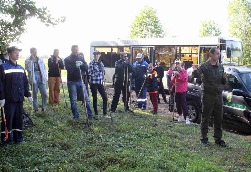 Костюковичская молодежь подключилась к благоустройству экологической тропы Костюковичская молодежь подключилась к благоустройству экологической тропы