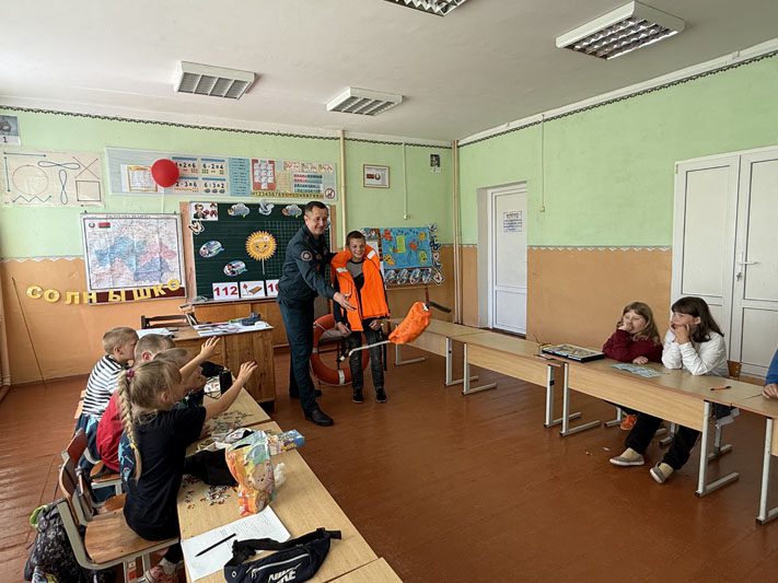 Акция «Безопасные каникулы» проходит в Костюковичах Акция «Безопасные каникулы» проходит в Костюковичах