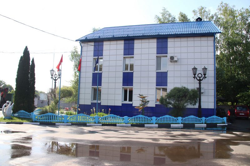 Ухоженная территория, малые архитектурные формы, красивый дизайн - все это создано руками работников Могилеввторчермета