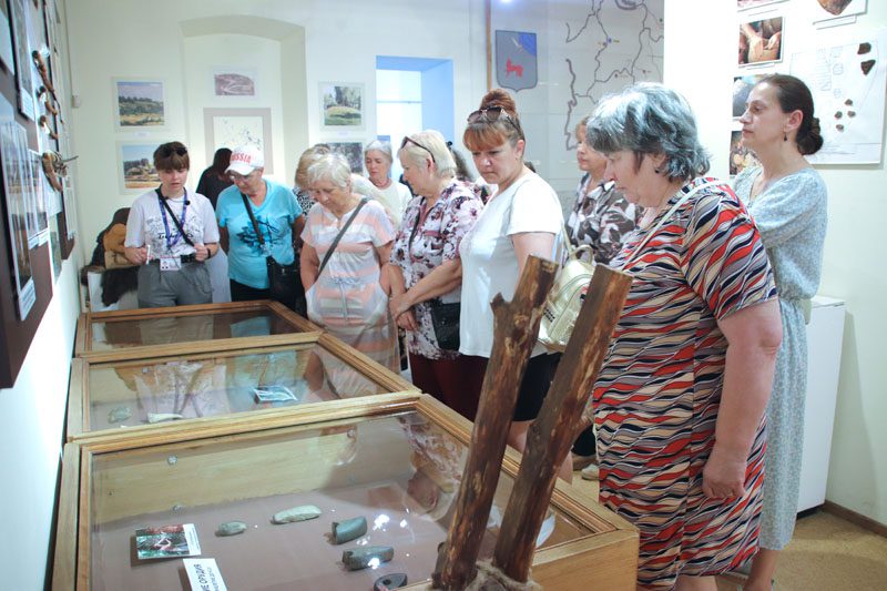 Прикоснуться к Нерукотворному образу смогли волонтеры и члены группы «Активное долголетие» Прикоснуться к Нерукотворному образу смогли волонтеры и члены группы «Активное долголетие»