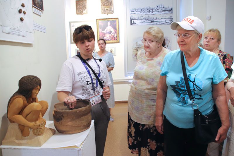 Прикоснуться к Нерукотворному образу смогли волонтеры и члены группы «Активное долголетие» Прикоснуться к Нерукотворному образу смогли волонтеры и члены группы «Активное долголетие»