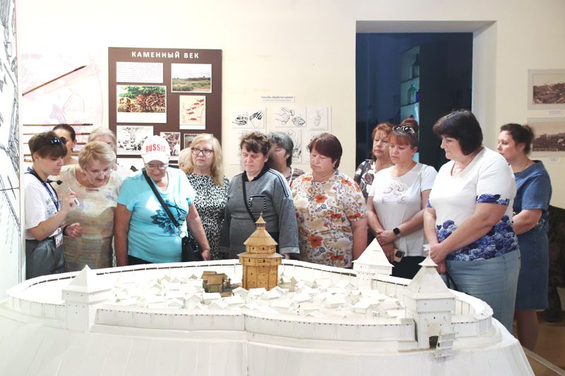 Прикоснуться к Нерукотворному образу смогли волонтеры и члены группы «Активное долголетие» Прикоснуться к Нерукотворному образу смогли волонтеры и члены группы «Активное долголетие»