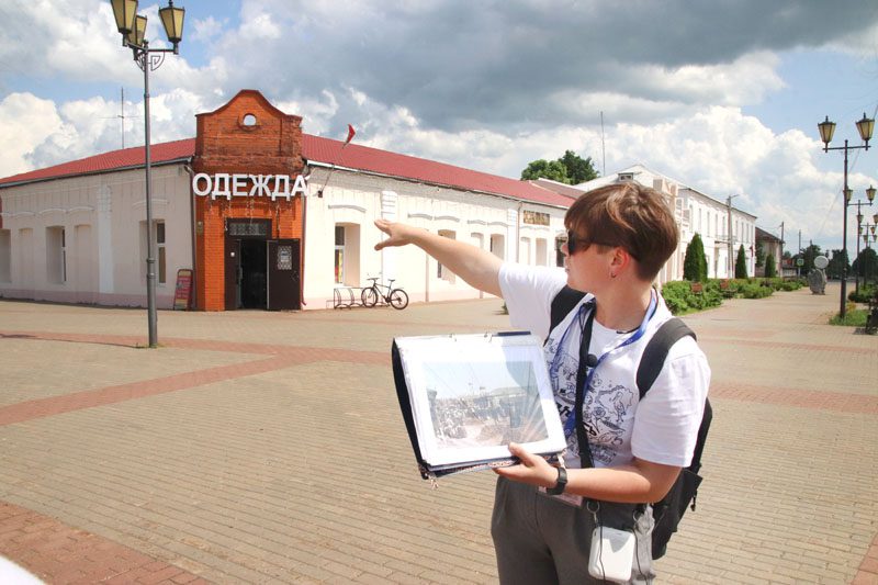 Прикоснуться к Нерукотворному образу смогли волонтеры и члены группы «Активное долголетие» Прикоснуться к Нерукотворному образу смогли волонтеры и члены группы «Активное долголетие»